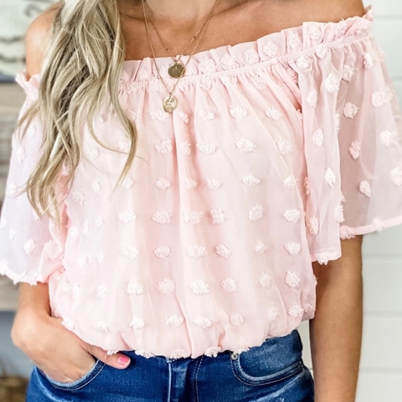 .. Tops - Off The Shoulder Swiss Dot Pink Blouse. SMALL.
